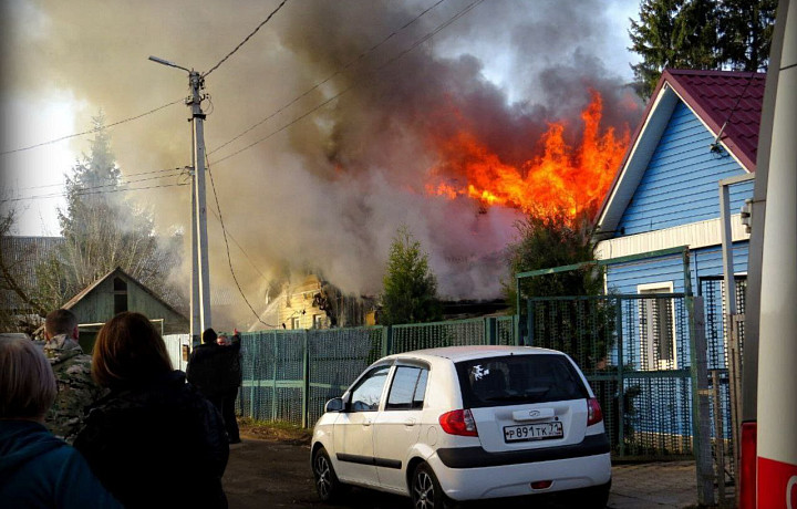 В Щекине произошел пожар в жилом доме