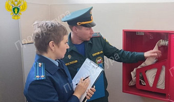В одном из учреждений Плавского района нашли нарушения противопожарных требований