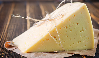 В Тульской области производили некачественный сыр для школьников с ОВЗ