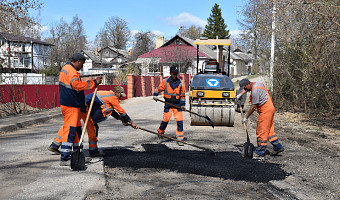 Ямочный ремонт в Щекинском районе завершат до конца мая
