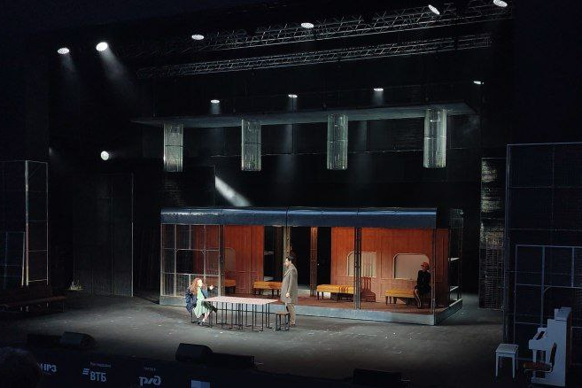 Предпоказ спектакля «Воскресение» проходит на фестивале «Толстой» в Ясной Поляне