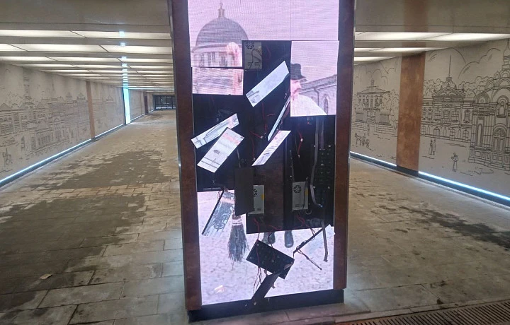 Туляк, разбивший интерактивные экраны на улице Мосина, получил 280 часов обязательных работ