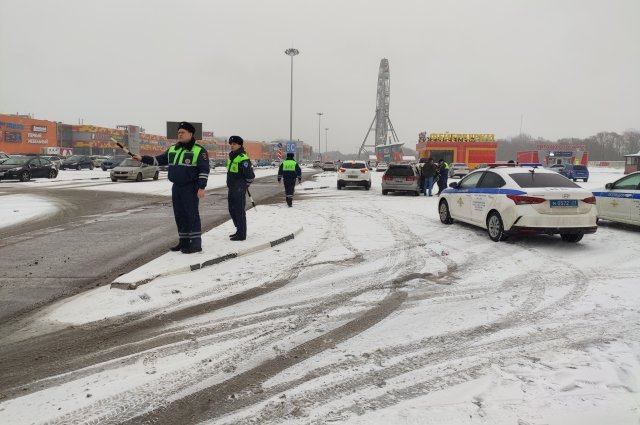 10 тульских водителей оштрафовали за перевозку детей без автокресла за час