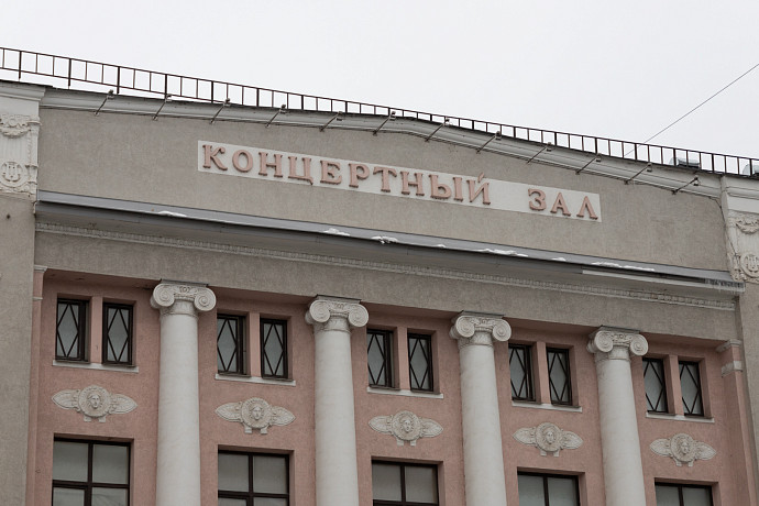 Совет отцов потребовал запретить концерт группы «Полматери» в Туле