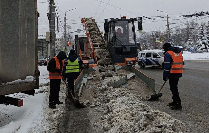 Движение транспорта на улице Михеева в Туле временно ограничат для уборки снега