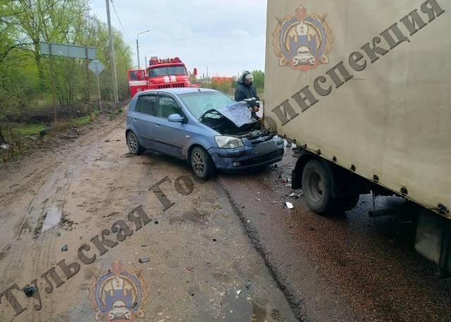 В аварии с участием автомобилей Hyundai и Isuzu в Кимовском районе пострадали двое детей