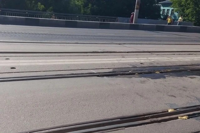 В «Тулгорэлектротрансе» рассказали, зачем на рельсах монтажная пена