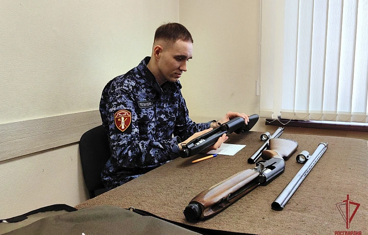 Туляки добровольно сдали Росгвардии 19 единиц оружия за прошедшую неделю