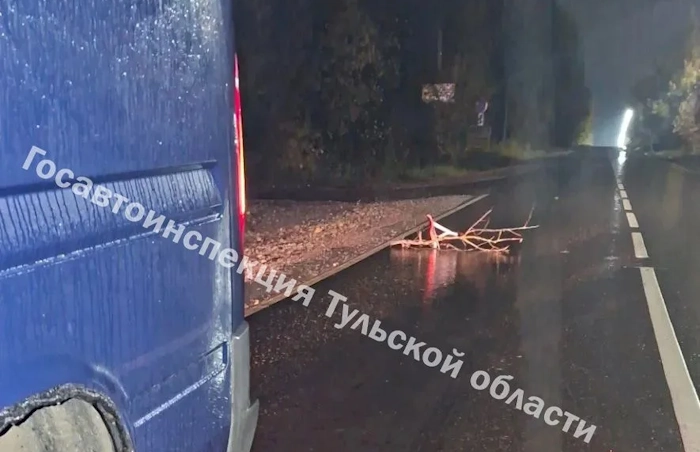 Большегруз сбил пешехода на улице Болдина в Щекине