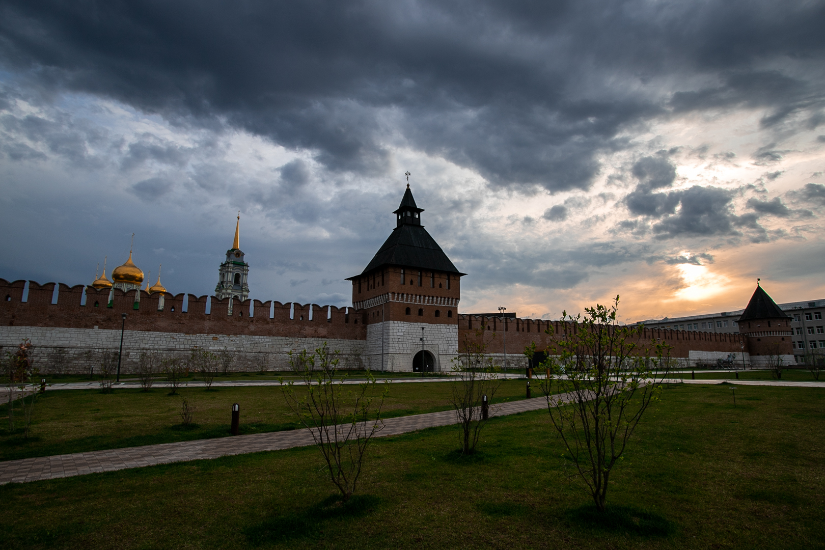 Дождь с грозой и прохладная погода ожидаются в Туле и области в выходные