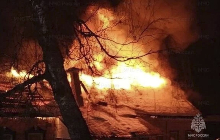 Частный дом и заброшка сгорели в Тульской области 4 марта