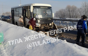 В Туле на Восточном обводе произошло ДТП с автобусом