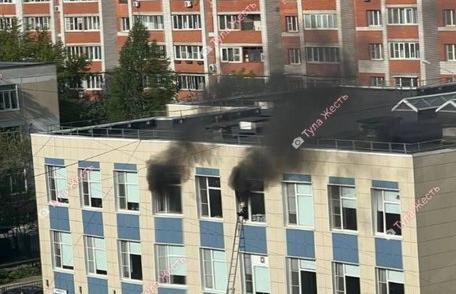 Пожар произошел в тульском лицее на улице Галкина