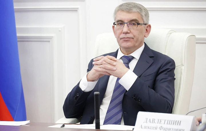 Дмитрий Миляев провел заседание оперативного штаба из-за происшествий в соседних областях