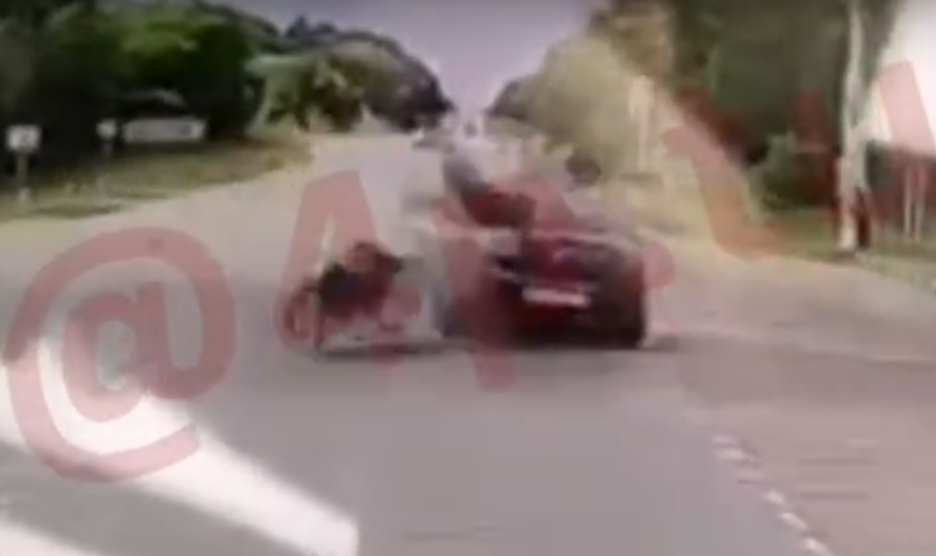 В Тульской области столкновение мопеда с автомобилем попало на видео