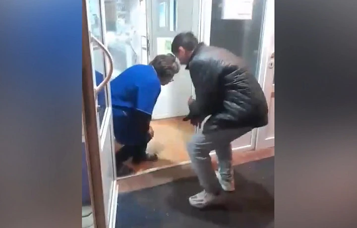 ﻿Узловчанин, напавший на сотрудницу магазина из-за отказа дать ему сигареты в долг, пойдет под суд