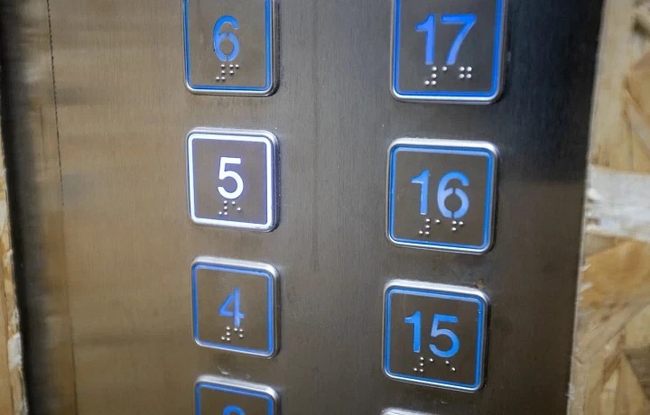 В Тульской области с начала года введено в работу 35 новых лифтов