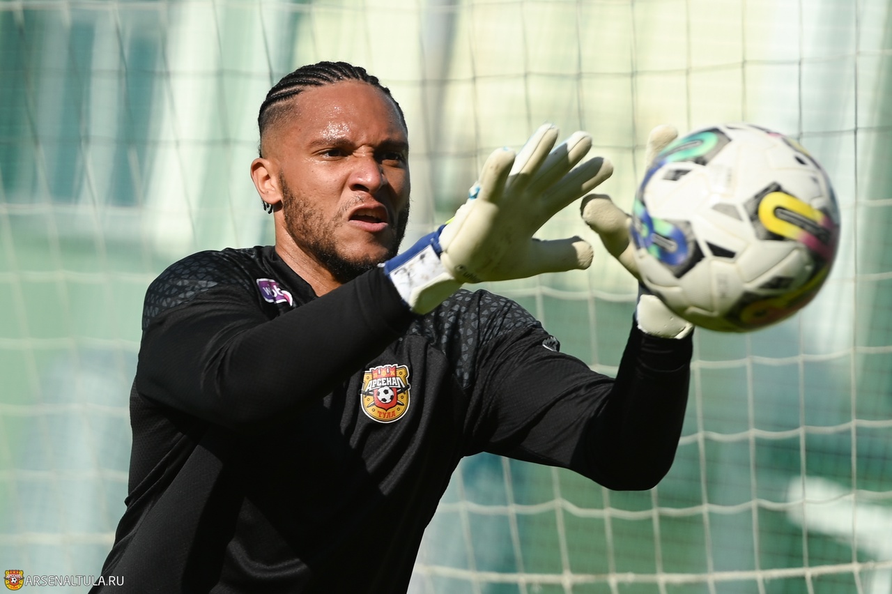 Начался матч "Арсенала" с "Уфой"