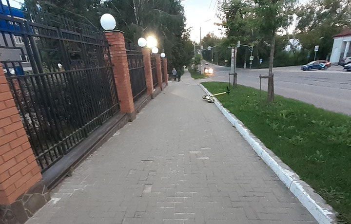 14-летний подросток на электросамокате сбил пешехода в Туле
