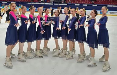 Тульские синхронистки вошли в десятку сильнейших на этапе Кубка России по синхронному катанию на коньках