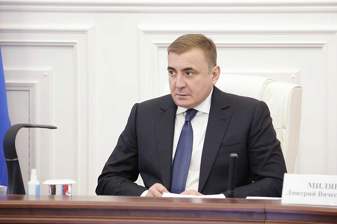 Алексей Дюмин лично ответил на обращения туляков по телефону доверия губернатора