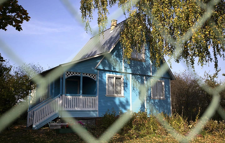 Эксперт рассказал, почему в России переезд в деревню заканчивается провалом