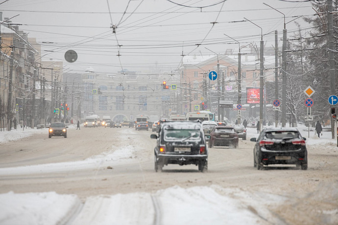 Водителей в Тульской области просят быть внимательными в связи с ухудшениями погоды