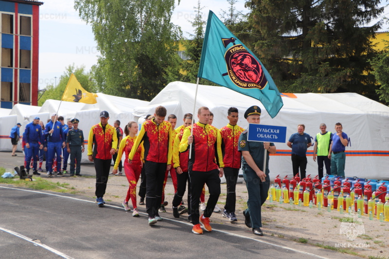 Тульские спасатели заняли призовое место на соревнованиях по пожарно-спасательному спорту