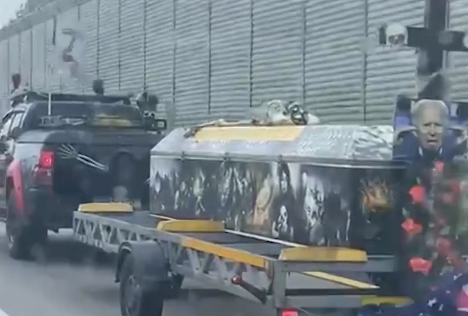 Туляки делятся видео с гробом президента США Джо Байдена