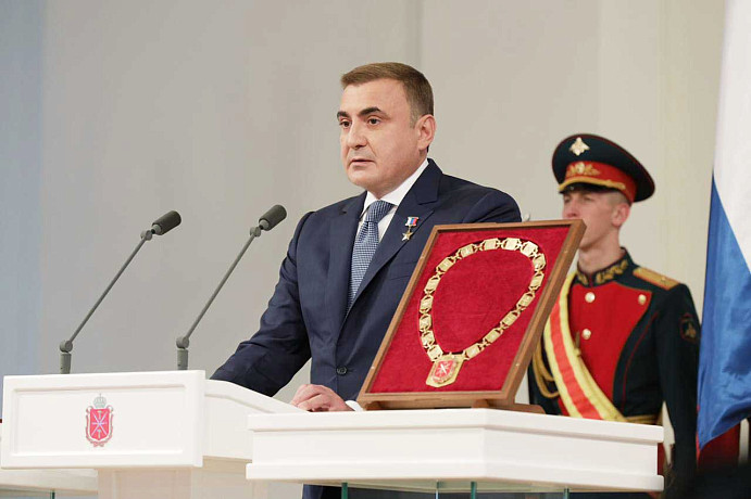 Губернатор Тульской области поздравил ветерана ВОВ с днем рождения
