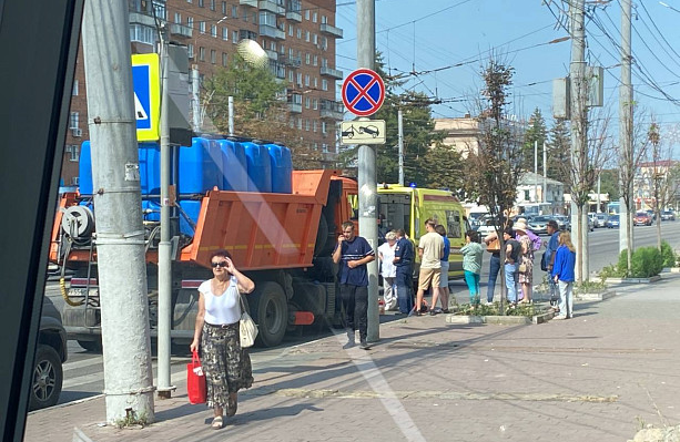 Пострадавшая в ДТП с грузовиком на улице Советской в Туле находится в тяжелом состоянии – минздрав