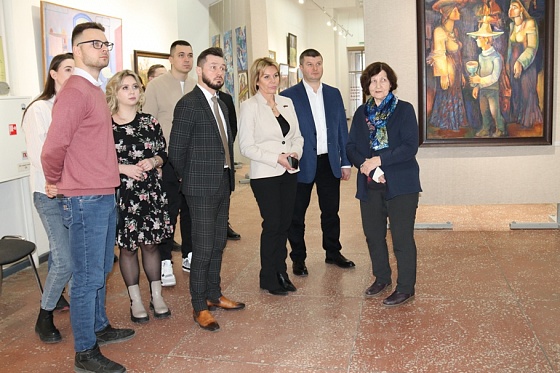 Мэр Тулы Ольга Слюсарева и зампредседателя гордумы Алексей Ионов встретились с волонтерами, помогающими семьям мобилизованных