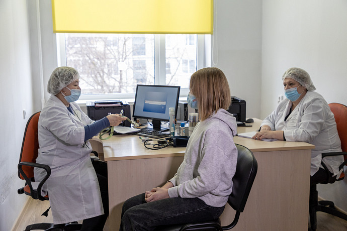 Оперштаб снова рекомендовал носить маски в Москве