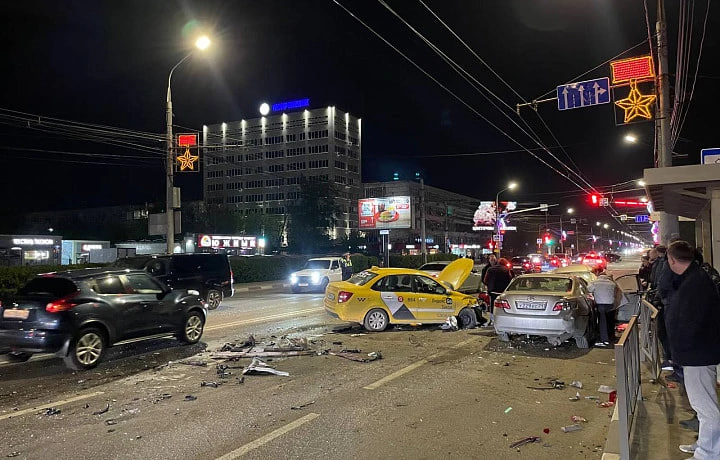 Дело о смертельном ДТП со спорткаром на проспекте Ленина в Туле суд рассмотрит 9 июня