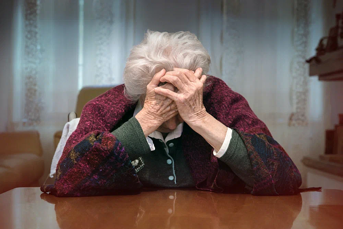 В Туле две пенсионерки лишились более 700 тысяч рублей, думая, что спасают близких