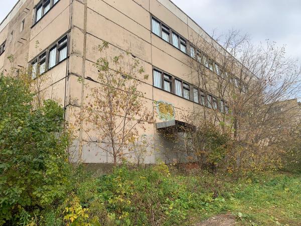 В поселке под Тулой за 11 миллионов рублей продают завершенный на 88% недострой