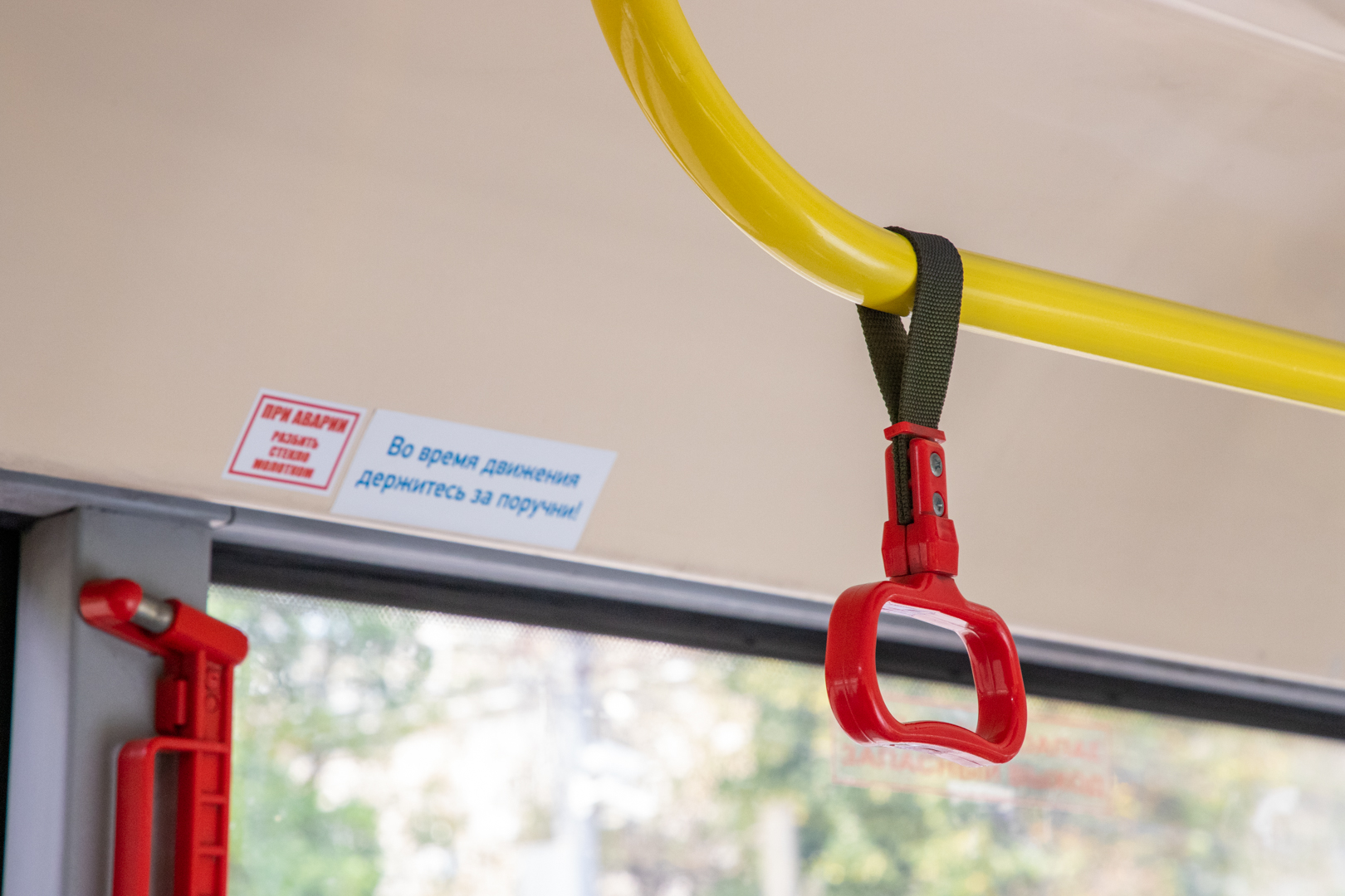 В Туле образовалась задержка движения автобуса №28 из-за падения пассажирки в салоне