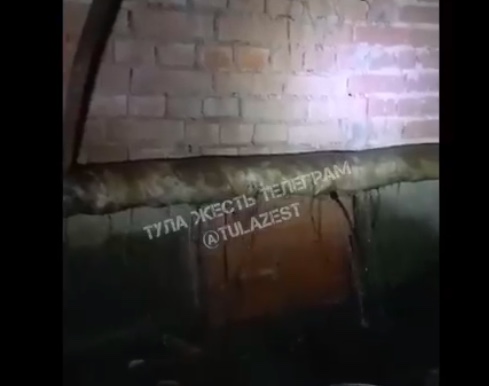 В доме в Туле на улице Гоголевская затопило подвал