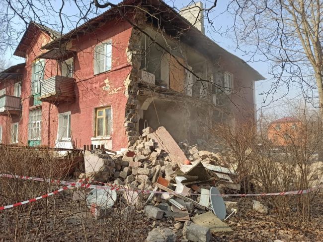 Жителей частично обрушившегося дома в Киреевске Тульской области переселят до 3 апреля