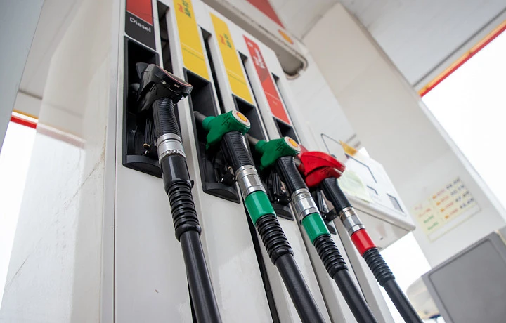 Росстат оценил рост цен на бензин в Тульской области за год