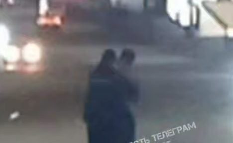 В Туле молодые люди устроили драку прямо на проезжей части