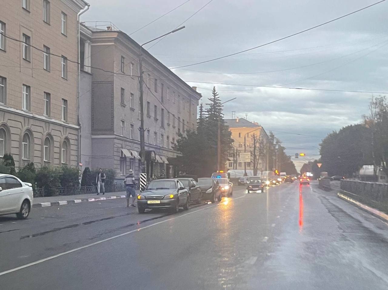 В Туле на улице Болдина произошло ДТП с тремя авто
