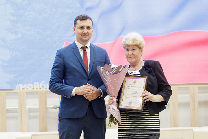 В Туле поздравили с профессиональным праздником работников торговли