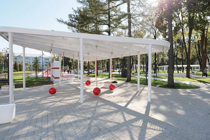 В Новомосковске губернатору Миляеву показали обновленный сквер имени 30-летия ВЛКСМ