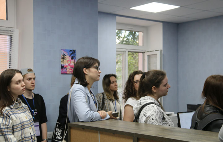 Делегация из Москвы посетила тульский навигационный центр для обмена опытом