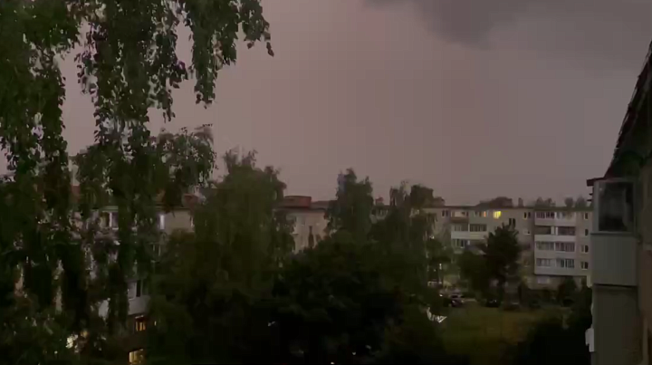 За 8 минут небо над Тульской областью осветило 47 разрядов молнии