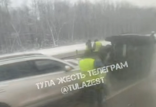 На трассе М-2 «Крым» в результате ДТП перевернулся автомобиль «буханка»