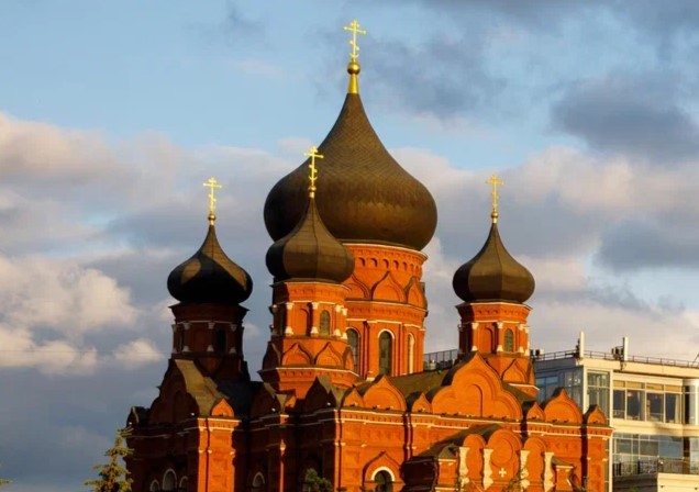 Тульский священник рассказал, почему в День жен-мироносиц нужно поздравлять всех женщин