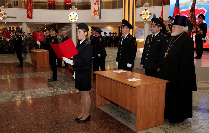 В Тульском кремле кадеты приняли присягу