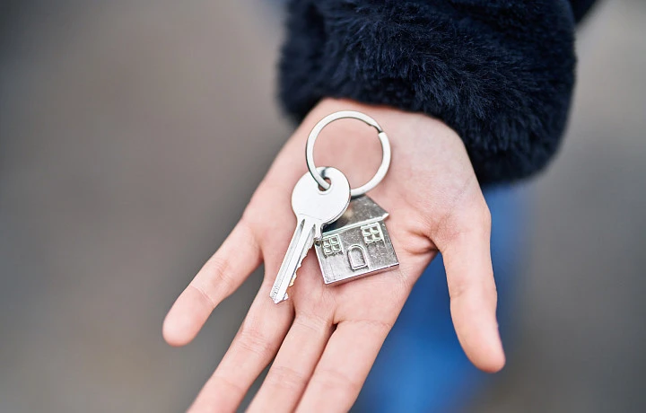 В Госдуме заявили о подготовке механизма защиты покупателей жилья при отмене сделки | ТСН24